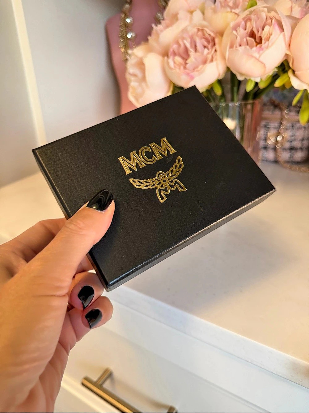 MCM mini Wallet w Black gift Box + authenticity card + dust bag EUC silver HW! - Picture 8 of 11